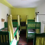 Trip'n'hostel Τίρανα